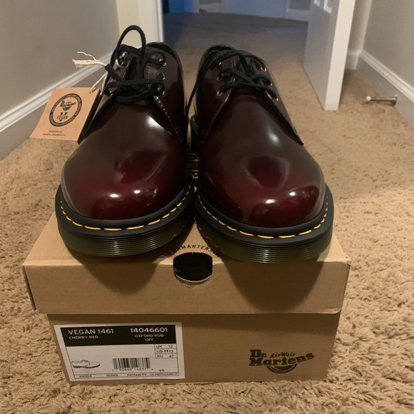 doc marten vegan 1461